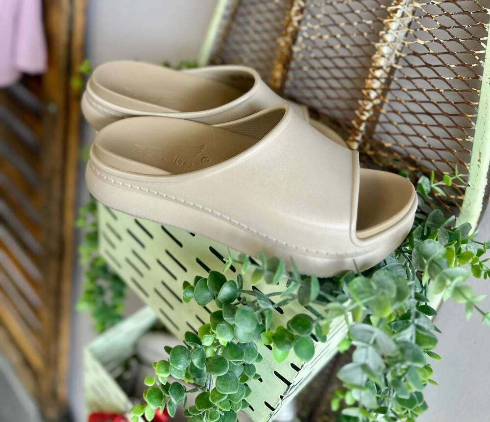NEW DANSKO women's platform slide sandals in sand